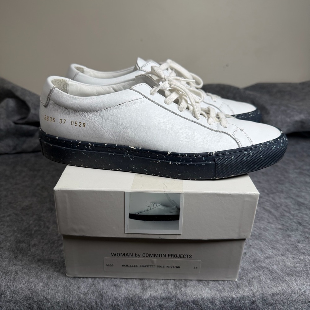 Woman by Common Projects Achilles Low Confetti sole 3836 White Navy 37 $480 RARE